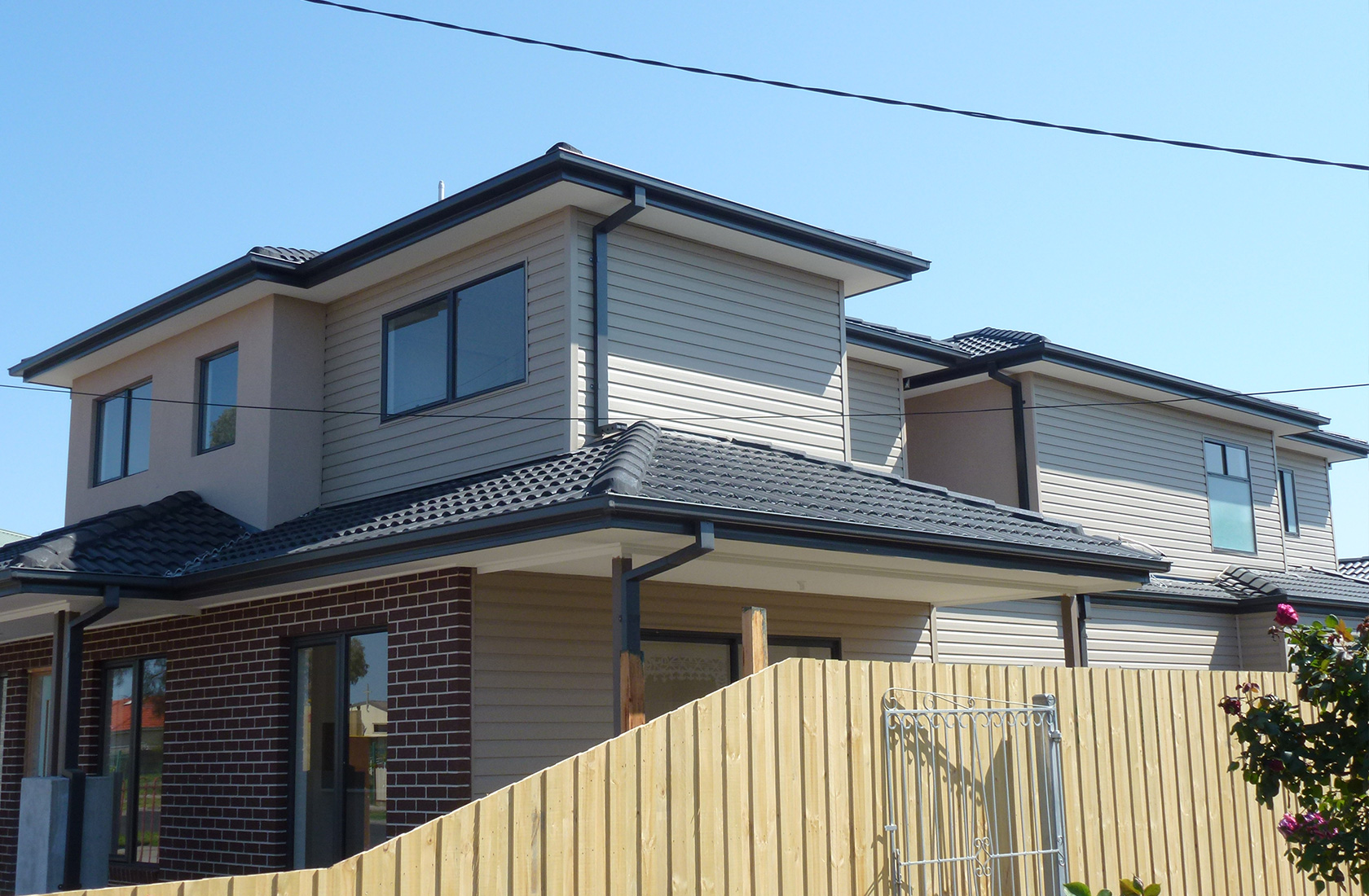 Thomastown-Townhouse-Cladding-Installation-1